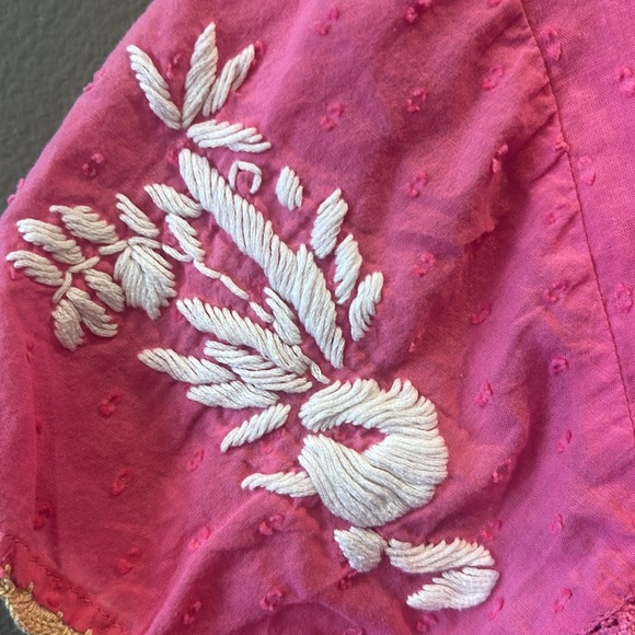 THML Pink Short Sleeve Top with White Embroidery - Picture 5 of 5